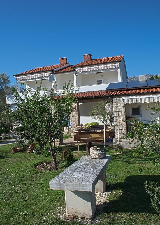 Apartments Punta Seline Oda fotoğraf