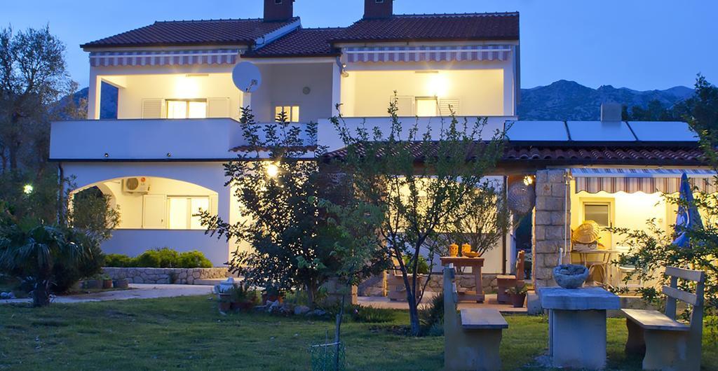 Apartments Punta Seline Oda fotoğraf
